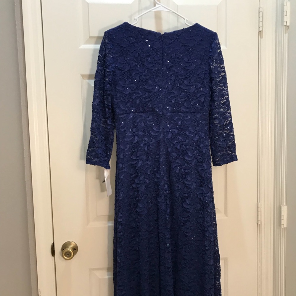 Alex Evenings - Vneck Dress - Picture 5 of 7